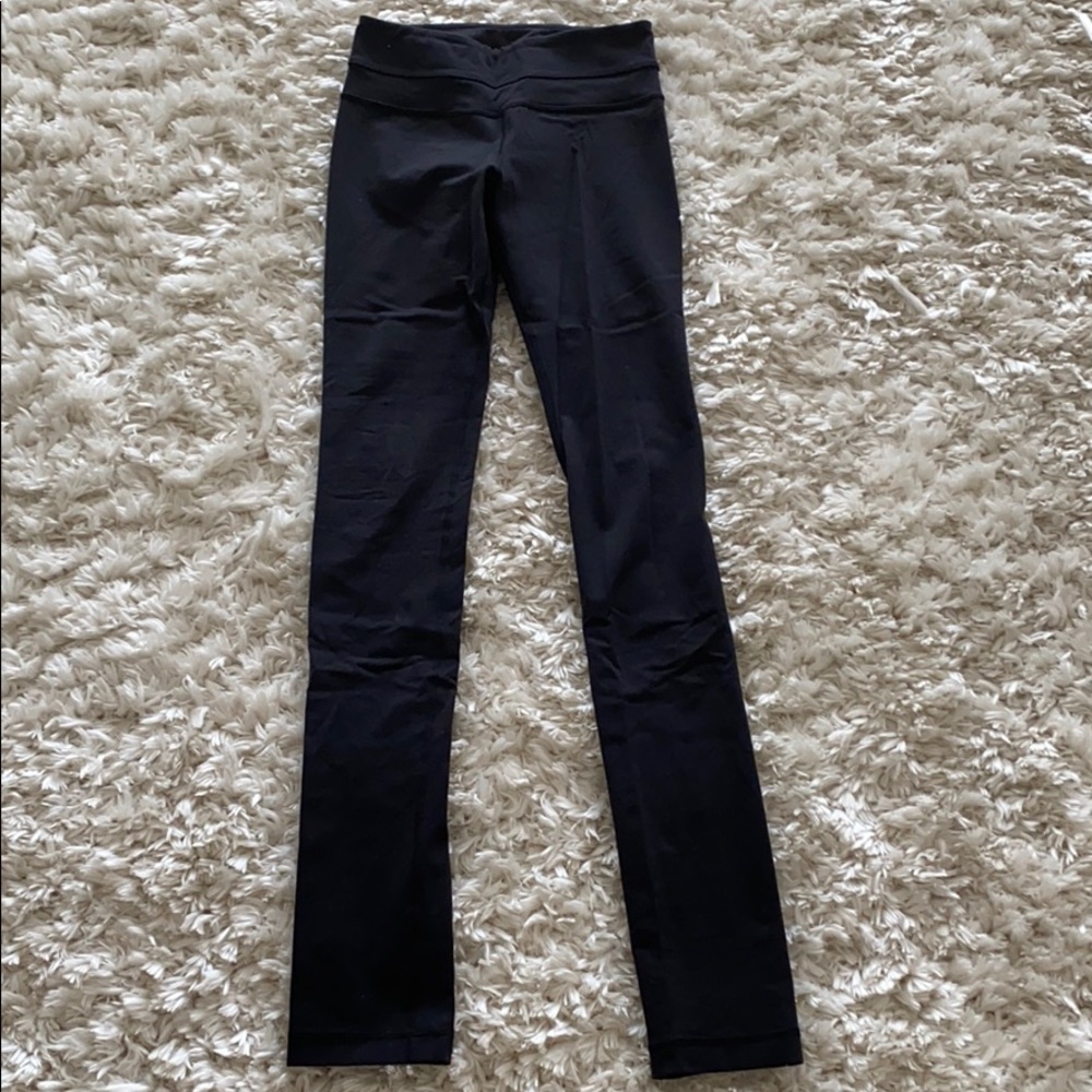 Lululemon black straight leg leggings
